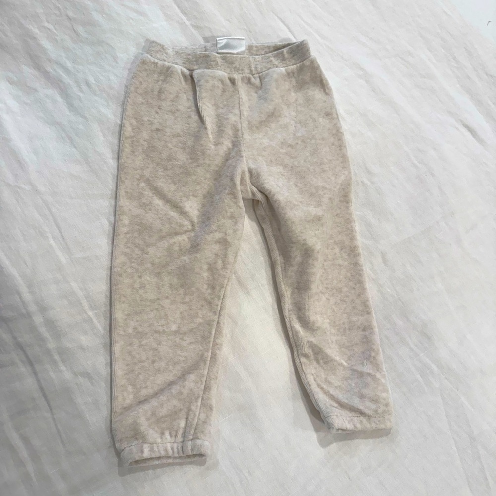 Like new!! Mayoral 12 months worn once. No stains!
